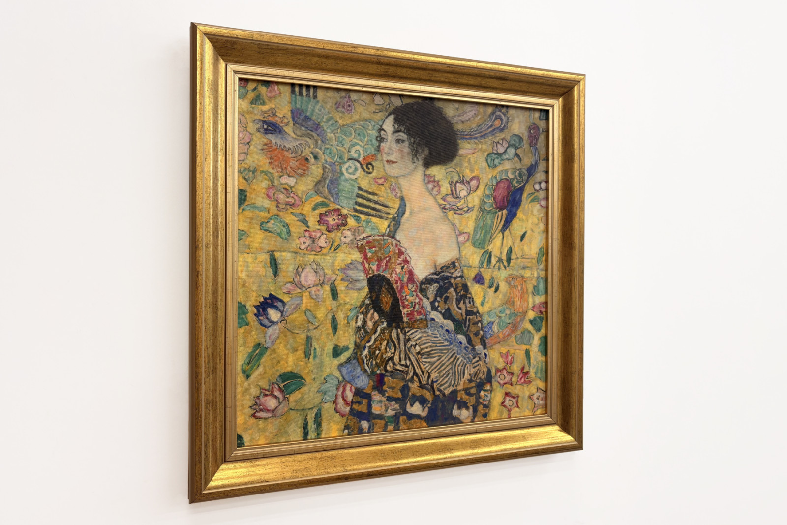 Lady with Fan - Gustav Klimt