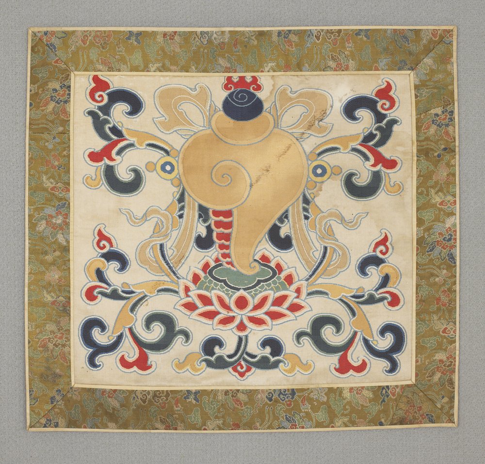 Eight Buddhist precious things, conch shell, 17th century