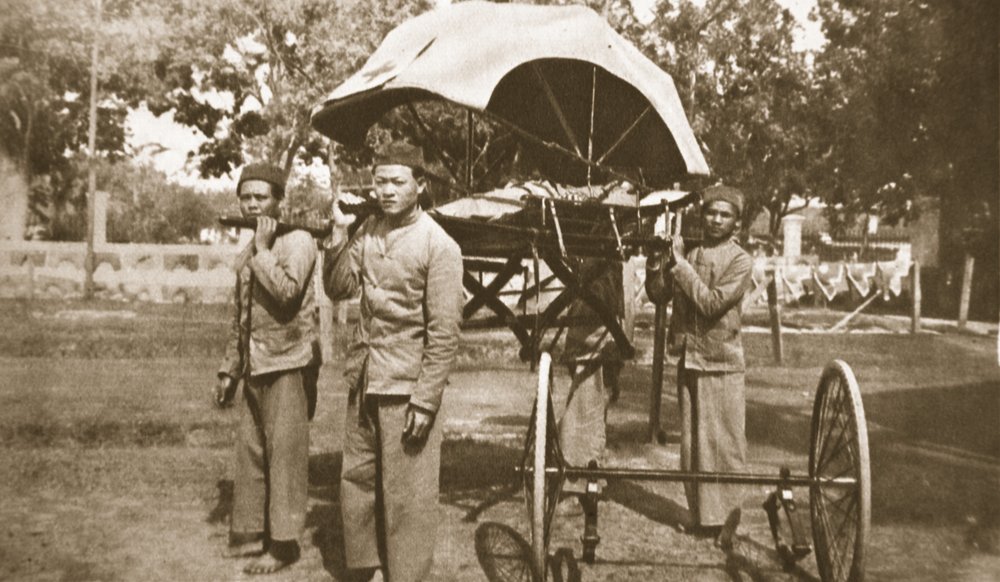 From Far East to European Battle-grounds: a Red Cross party