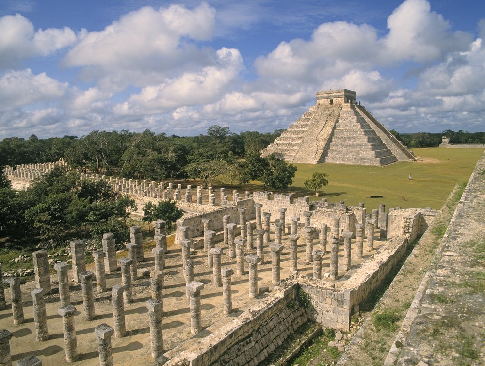 View of Temple of the 1000 Columns with the Pyramid of Kuculcan