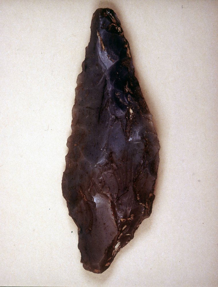 Arrows Point in Flint. Varèse. Museo Archeologico de Milan by Prehistoric Prehistoric