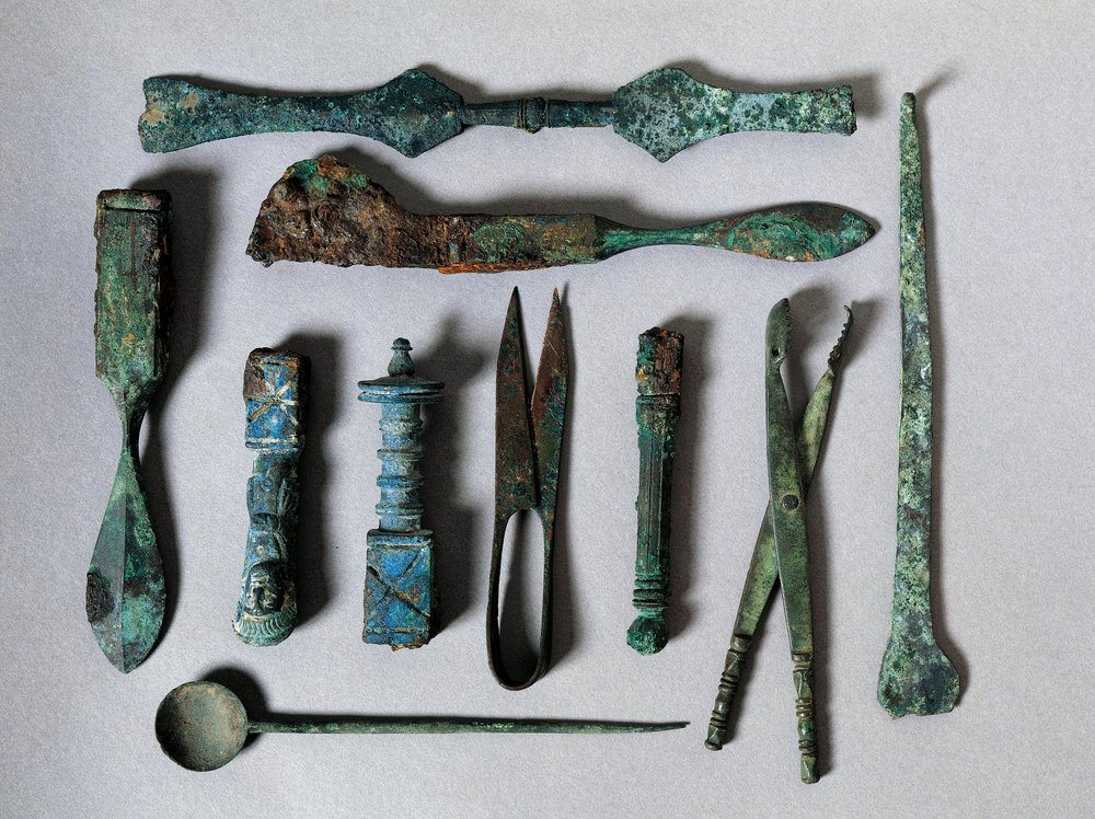 Set of surgical instruments from the House of the Surgeon in Pompei ...
