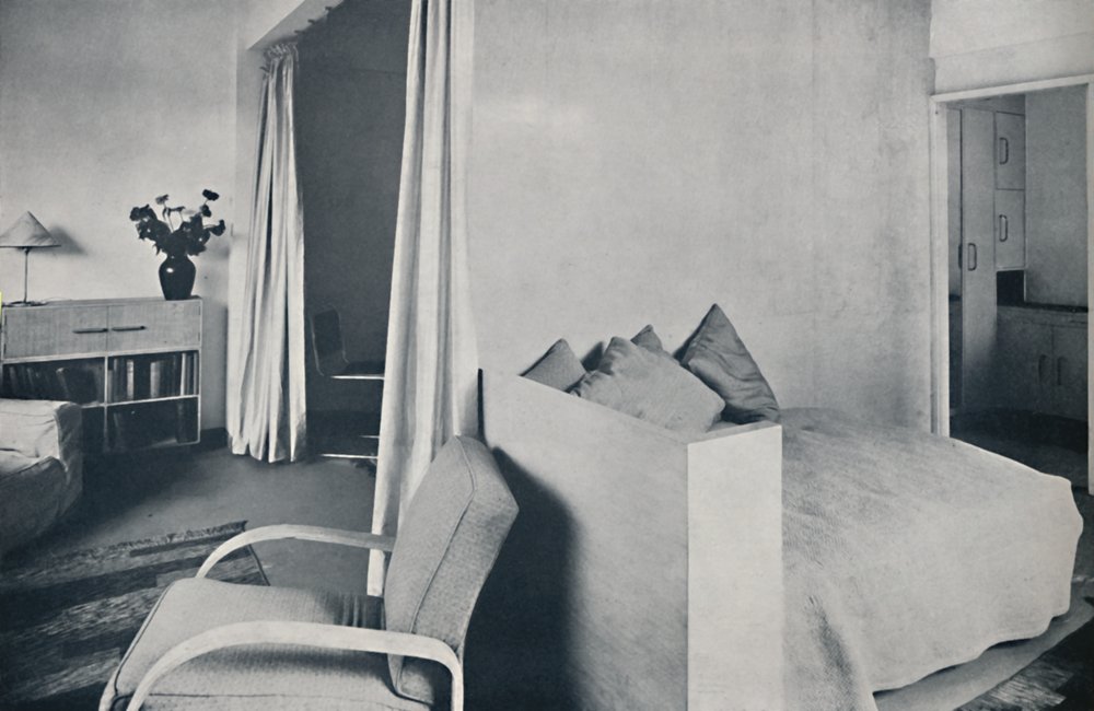 A studio living-room in one of the Isokon Lawn Road Flats, Hampstead ...