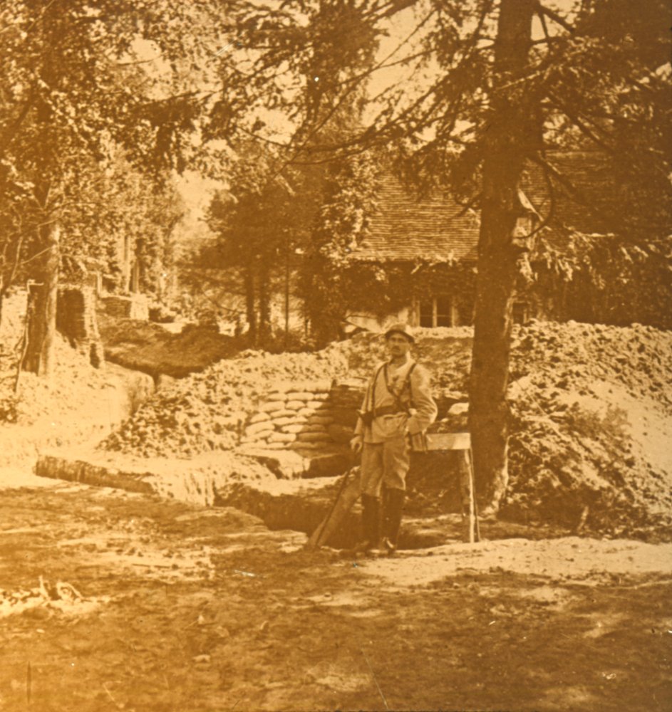 Soldier outside trench, Bois des Loges, northern France, c1914-c1918 by Unbekannt