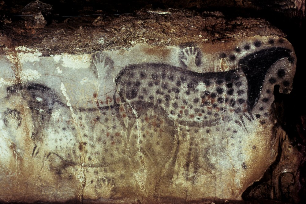 Prehistoric cave of Pech Merle. Spot horses and negative hands. 25,000 ...