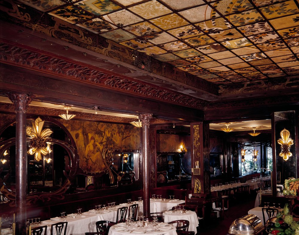 Inside view of the restaurant Chez Maxim's in the rue Royale in Paris ...