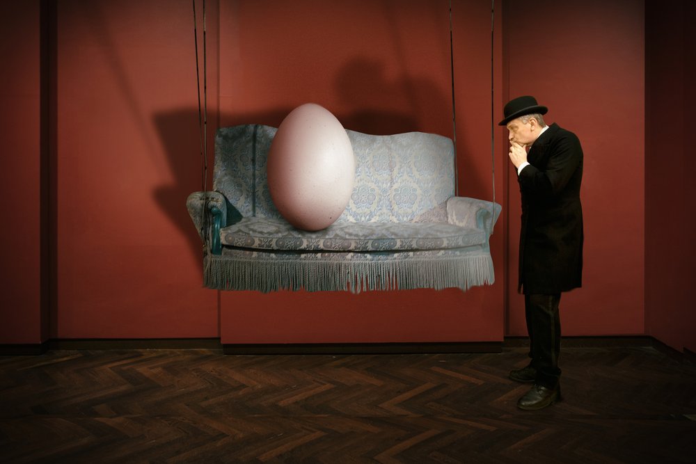 Gentleman and the Egg by Christine von Diepenbroek