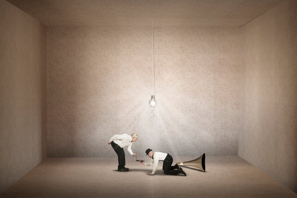 Weighing The Listener by Christine von Diepenbroek