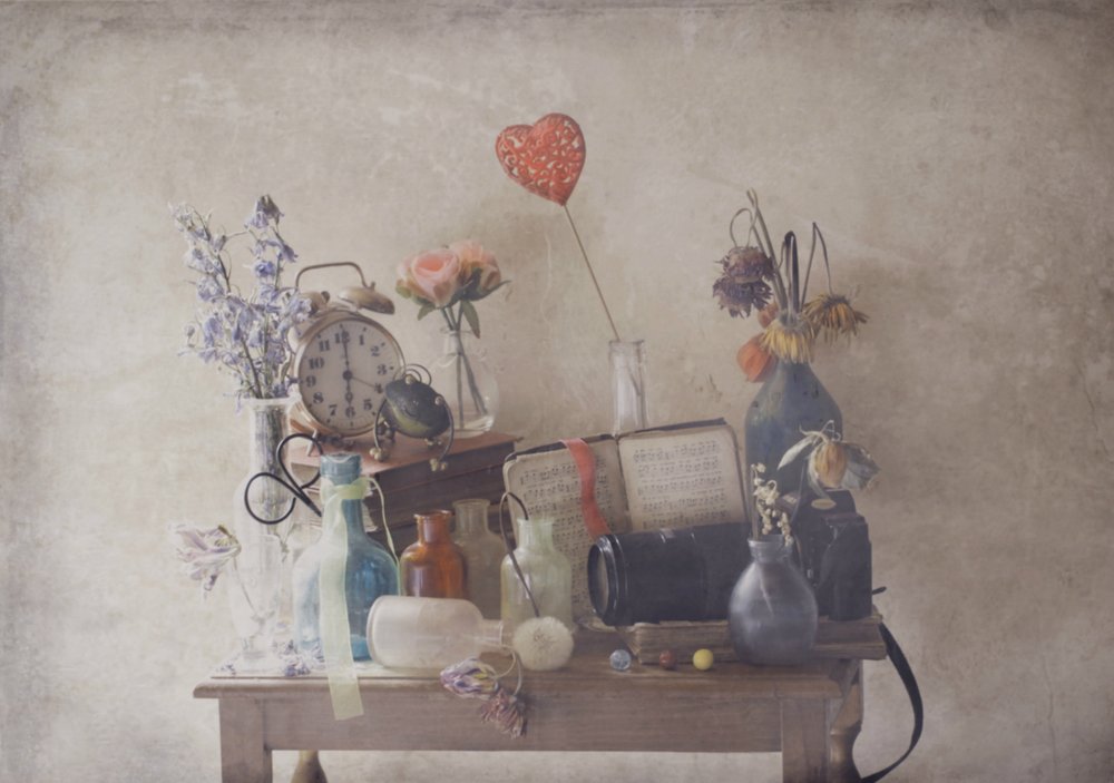 Sentimental Vintage Finds by Delphine Devos