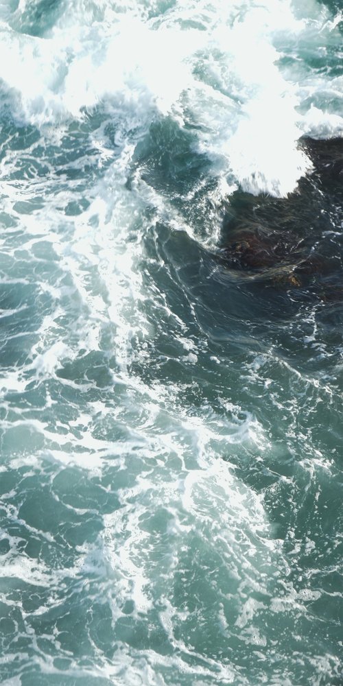 Crashing Ocean Waves by Gemma Bardot