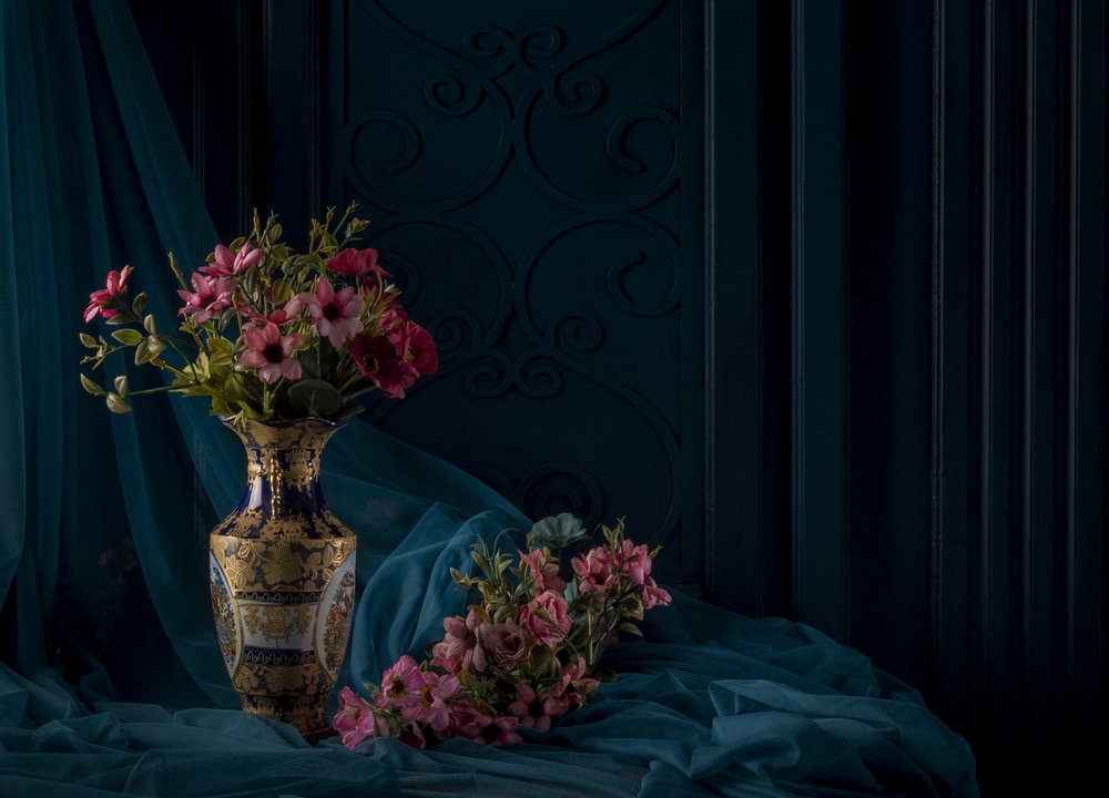 Elegant Gold Vase Flowers by Homeira moazami