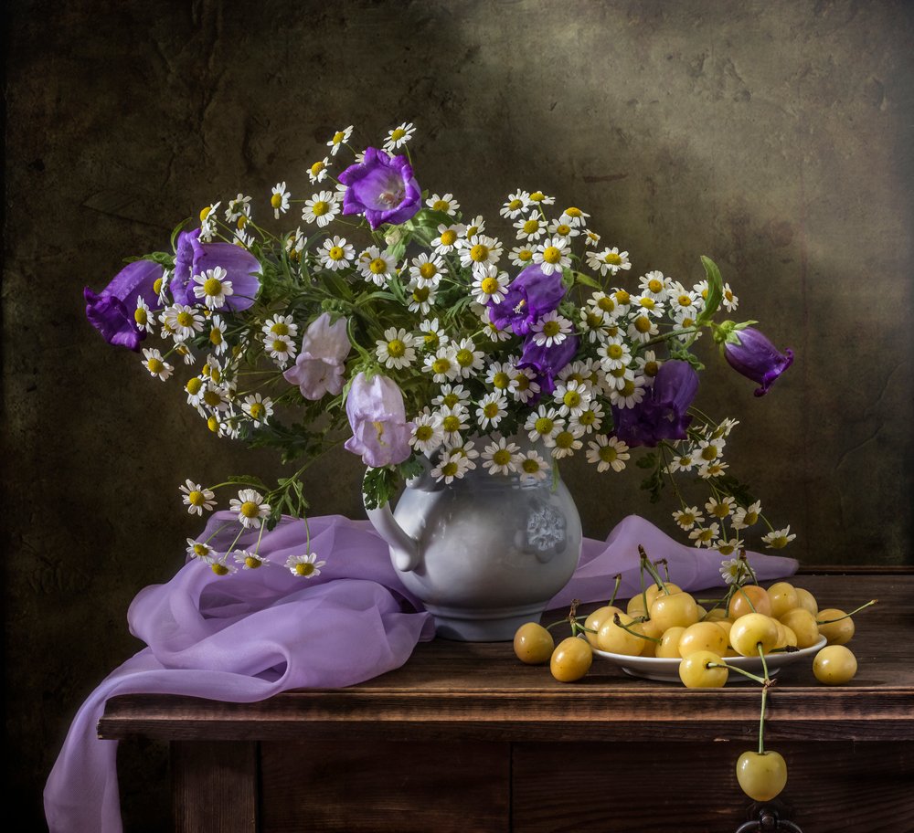 Daisies and Yellow Cherries by Olga Aleksandrovna