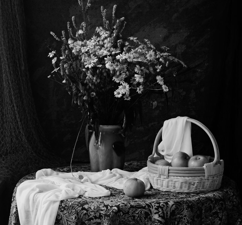 Daisies and Apples Still Life by UstinaGreen