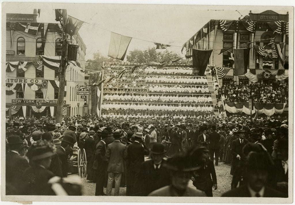 Newburgh Living flag by Jessie Tarbox Beals