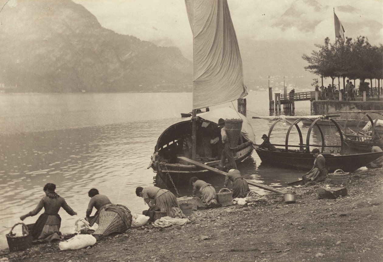Washerwomen at Lake Como by Alfred Stieglitz