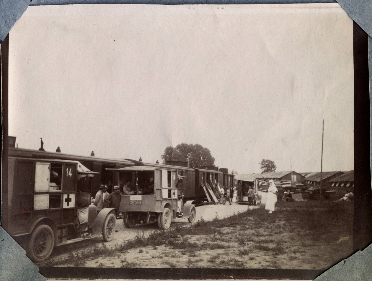 First World War 1914-1918: Vaccination of soldiers by French Red Cross nurses at Saint Gilles station in Lower Normandy, France. Anonymous photography June 1917. Private collection, Stella. by Anonymous Anonymous