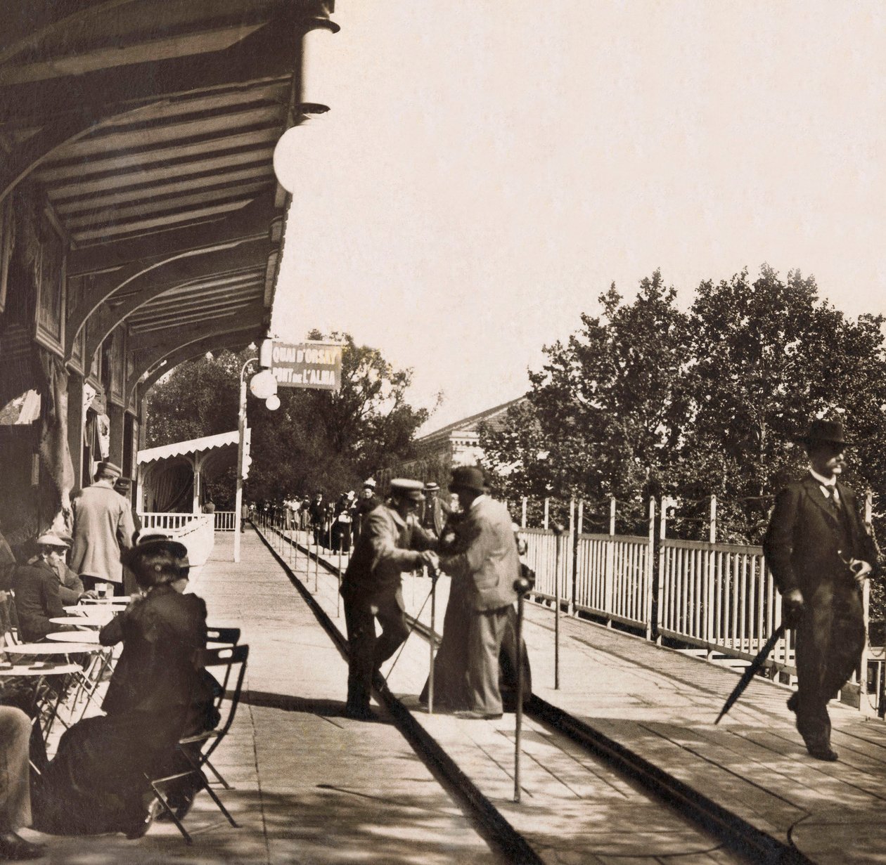 Universal Exposition of 1900 in Paris: The rolling sidewalk - private collection by Anonymous Anonymous