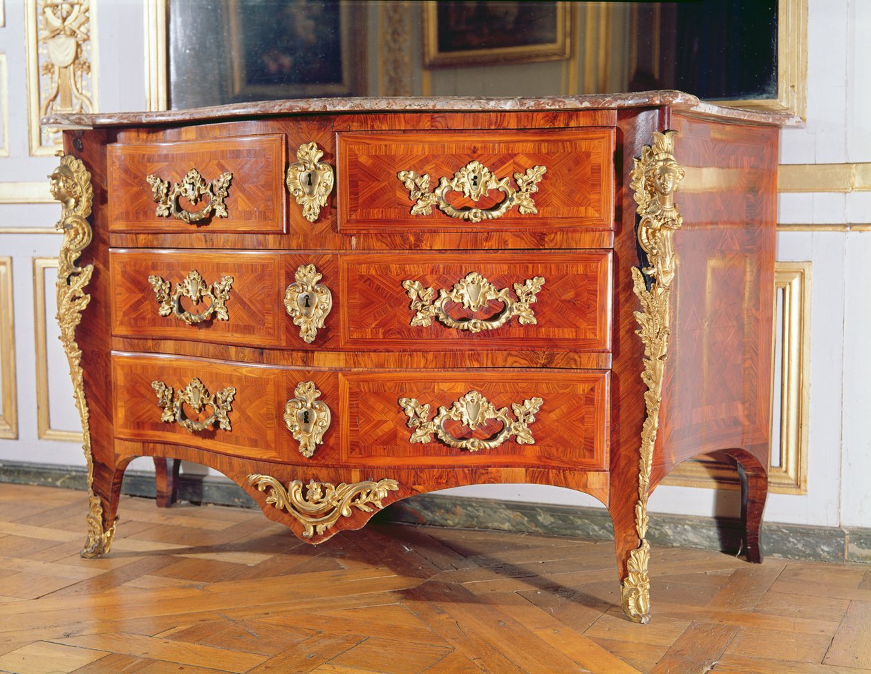 French Regency commode by Antoine-Robert Gaudreau