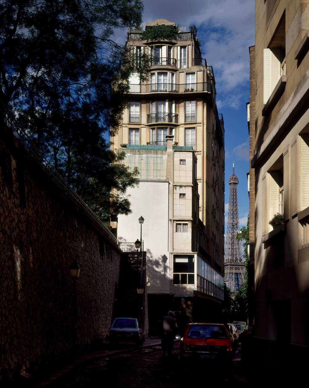 Building Rue Raynouard, Paris 16th by Auguste Perret