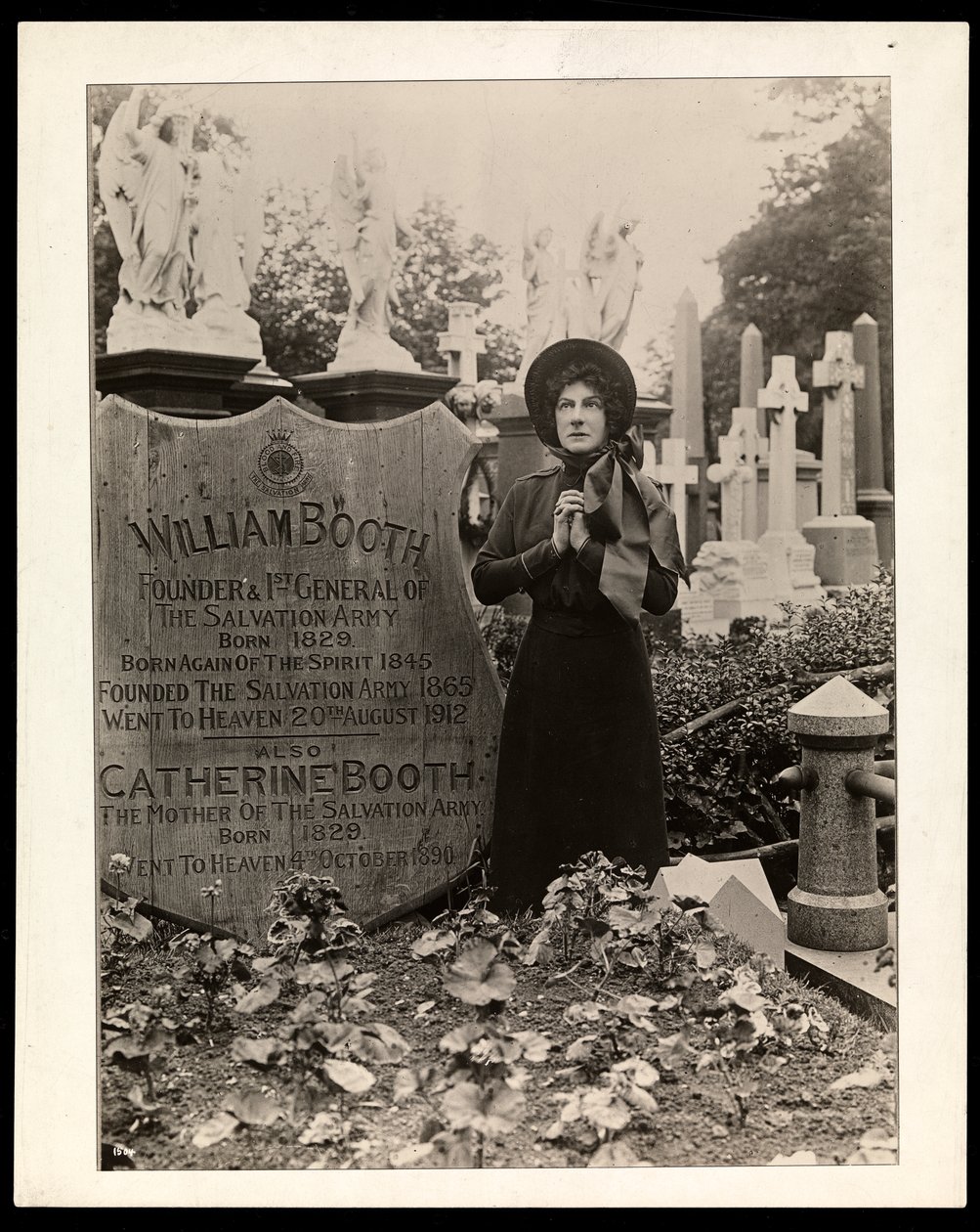 Portrait of Eva Booth at the grave of her father, General William Booth, c.1915 by Byron Company