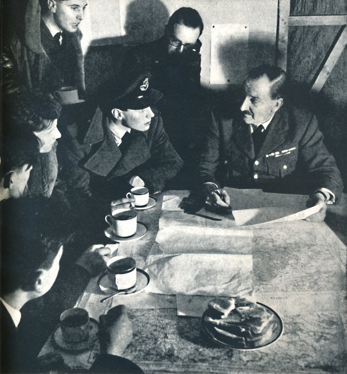 Return: Interrogation by Cecil Beaton