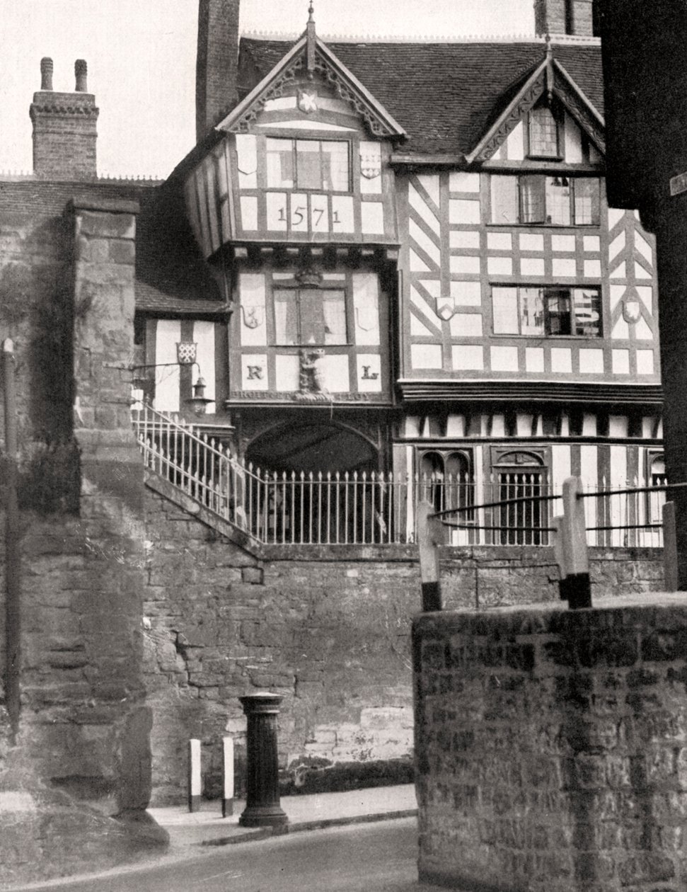 Lord Leycester Hospital, Warwick by Emil Otto Hoppe