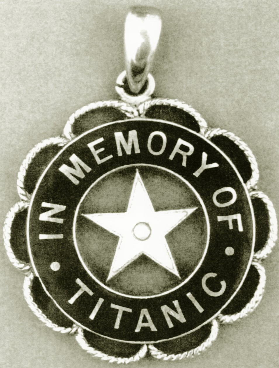 Medal given by White Star Line to survivors of the Titanic disaster by English Photographer