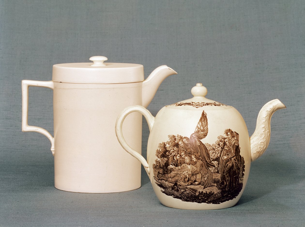 Wedgwood Queens ware covered jug and teapot, 2nd half of 18th century by English School
