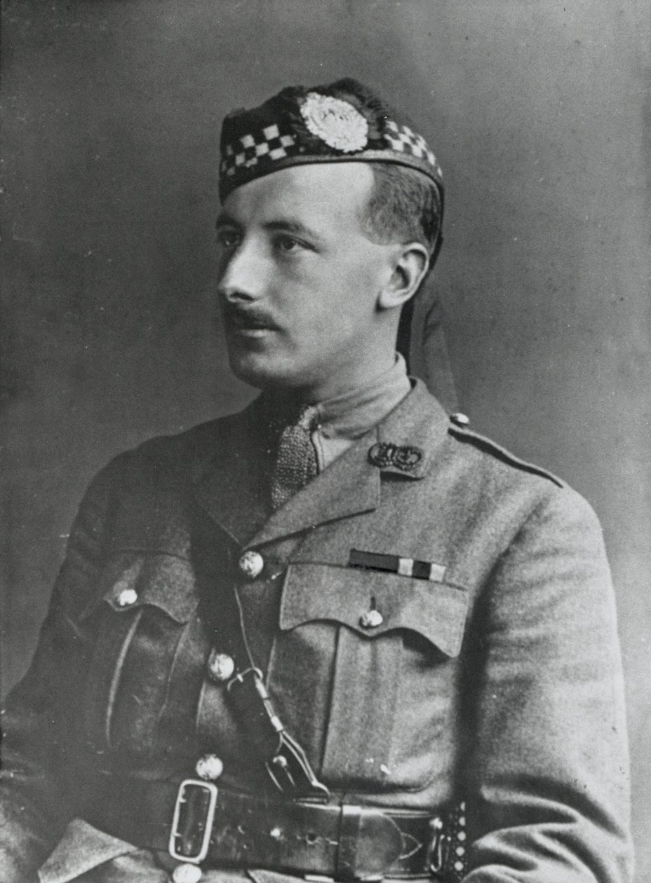 Portrait of Captain Arthur Henderson VC, 2nd Battalion Argyll and Sutherland Highlanders, 1915 by English Photographer