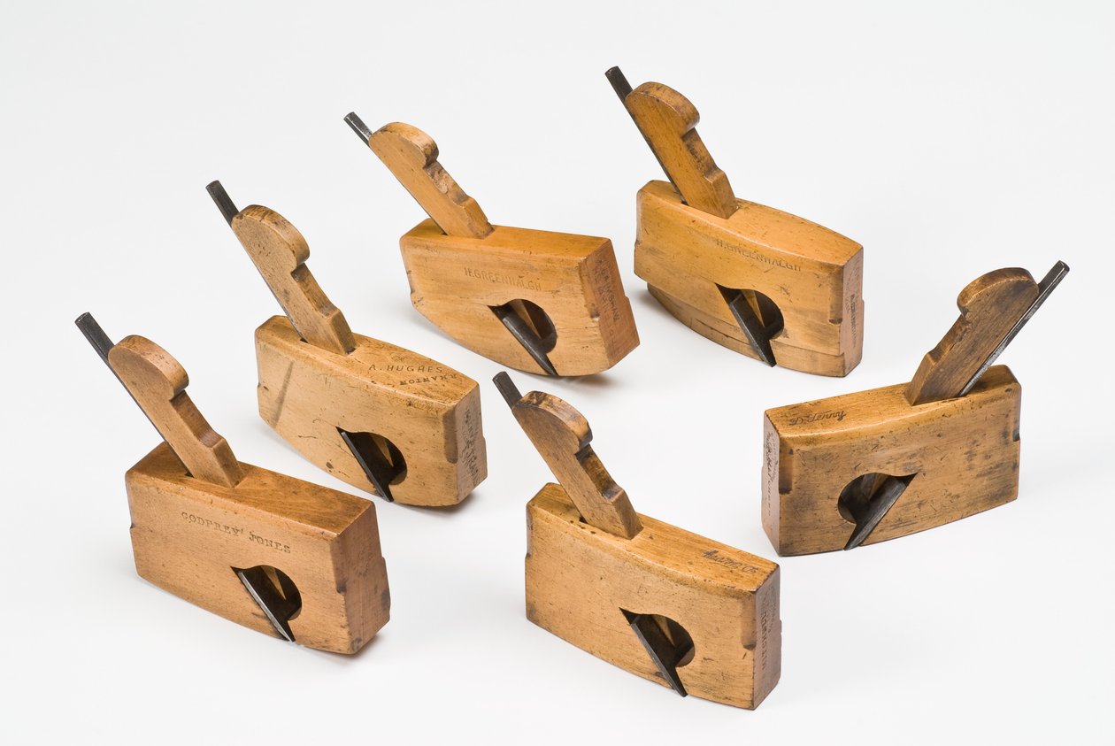 Compass and flat-sole rabbet planes, late 19th century by English School