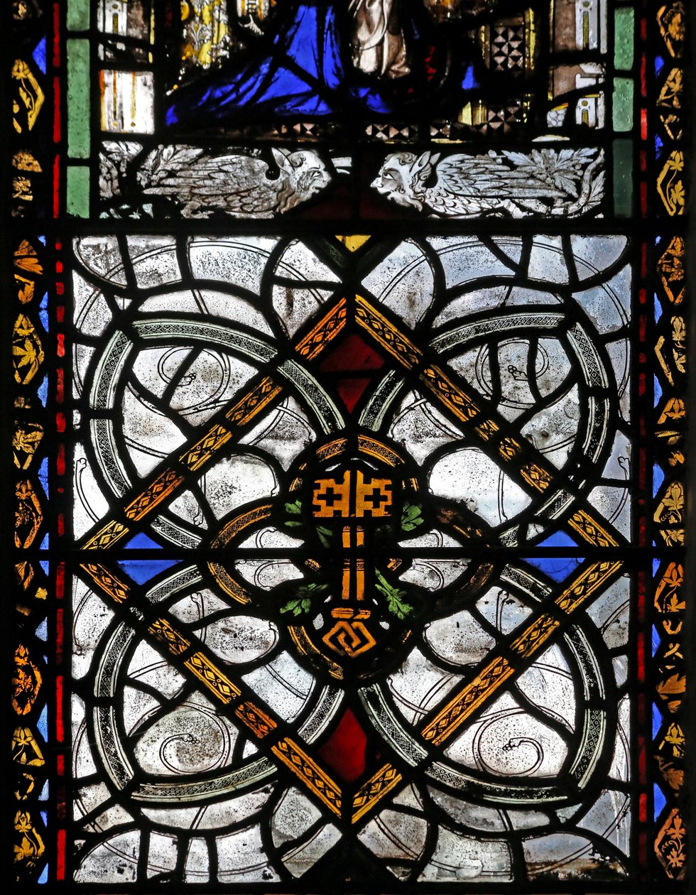 Window n4 depicting grisaille & St Peter emblem by English School