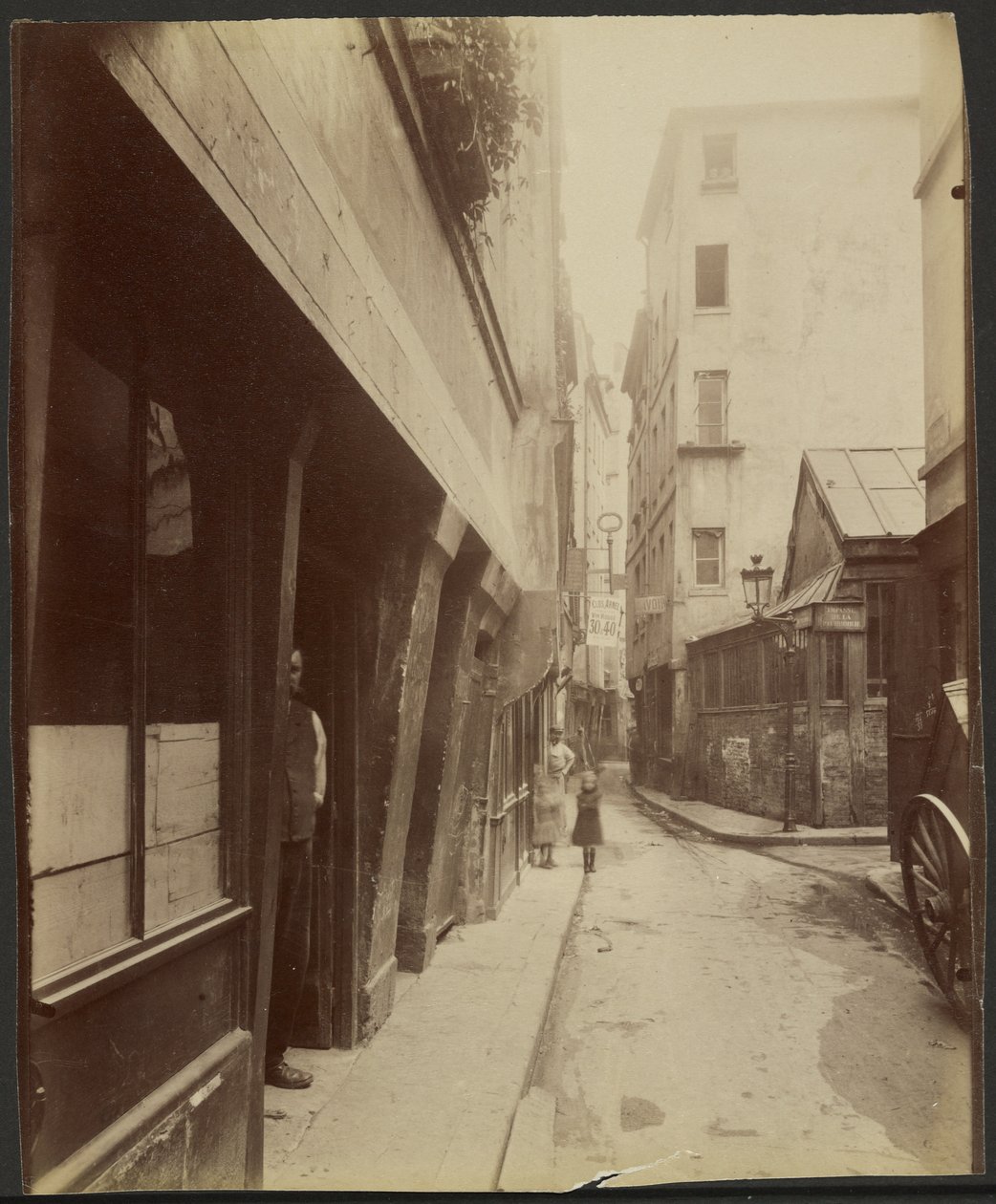 At the Corner of Rue de Venise, No. 14 (4th) by Eugène Atget
