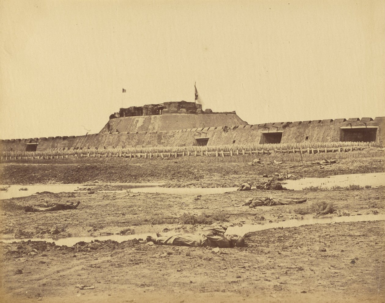 Rear of the North Fort Showing the Retreat of the Chinese Army by Felice Beato