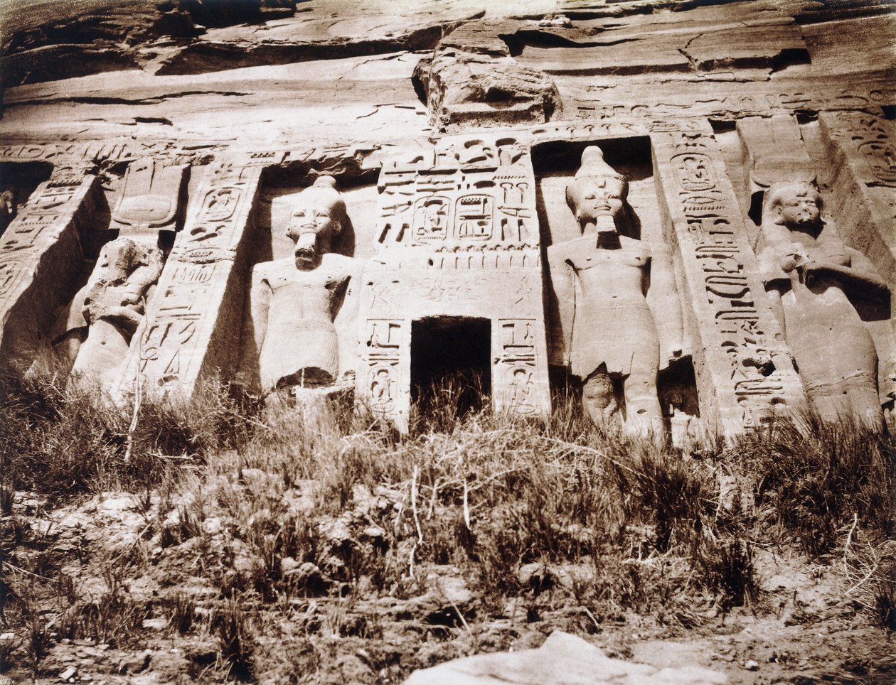 Abou-Sembil, Petit Speos, Partie Centrale de la Facade by Félix Teynard