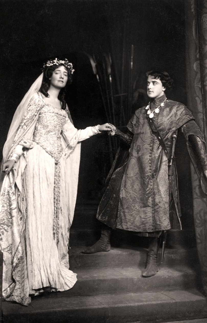 Dorothea Baird 1875-1933 and Harcourt Williams 1880-1957 in Paola and Francesca, 1907 by Foulsham and Banfield