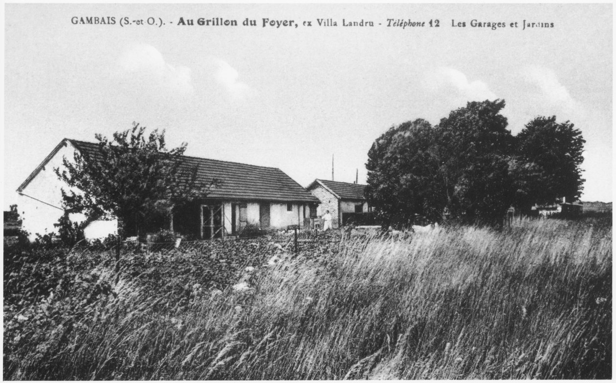 Postcard depicting the house of Henri Desire Landru at Gambais by French Photographer