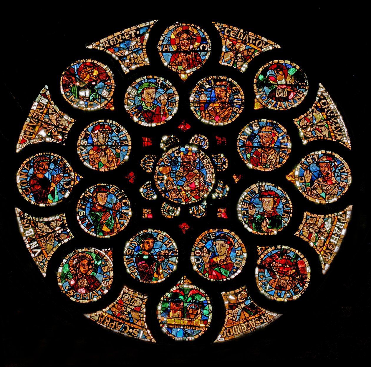 Window w108 depicting the New Covenant: at the top is Christ (Alpha and Omega), then the four symbols of the Evangelists forming a square, two Virtues are at the left and right extremities, and the Ark by French School