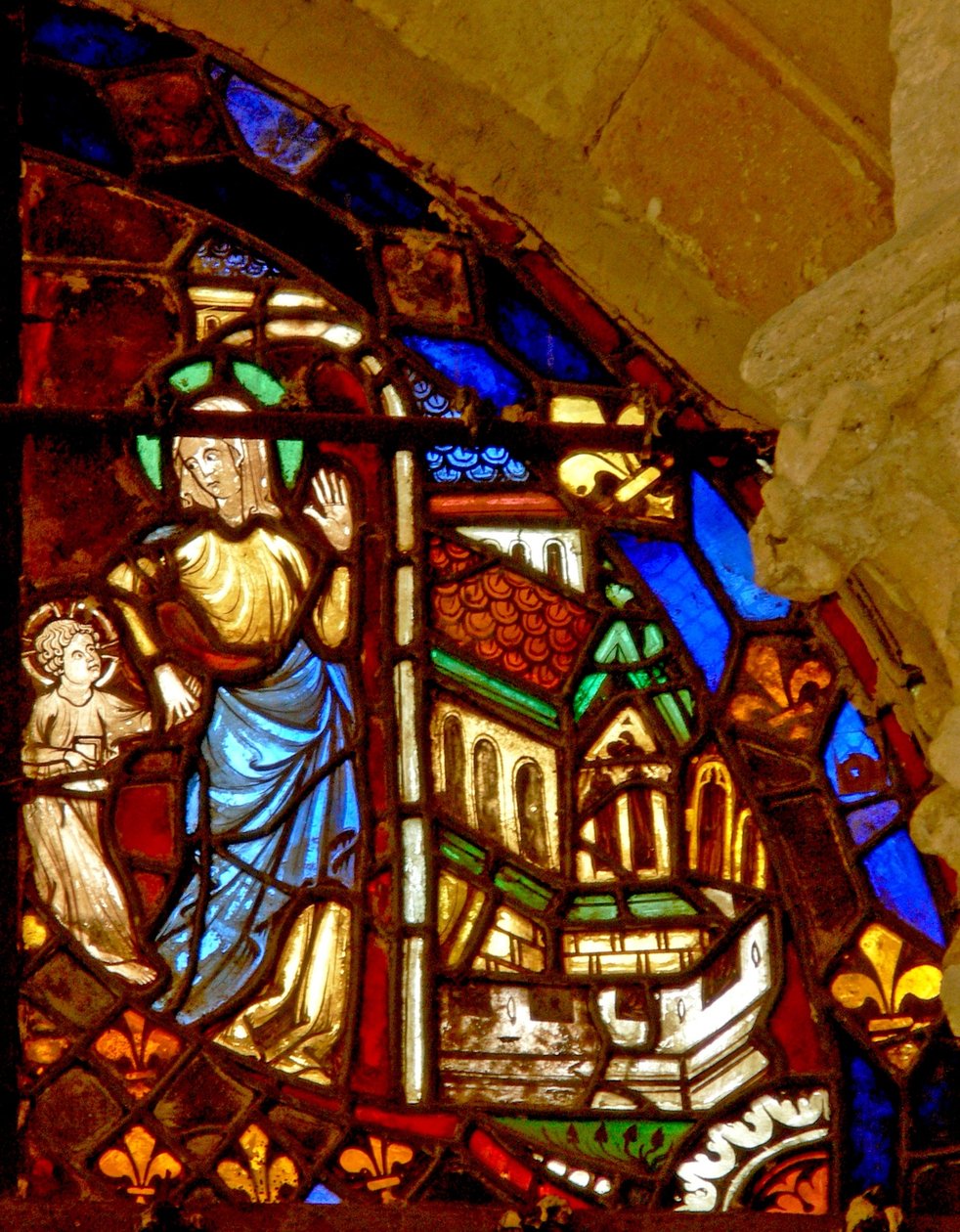 Window depicting Mary with the infant Jesus takes him to the temple