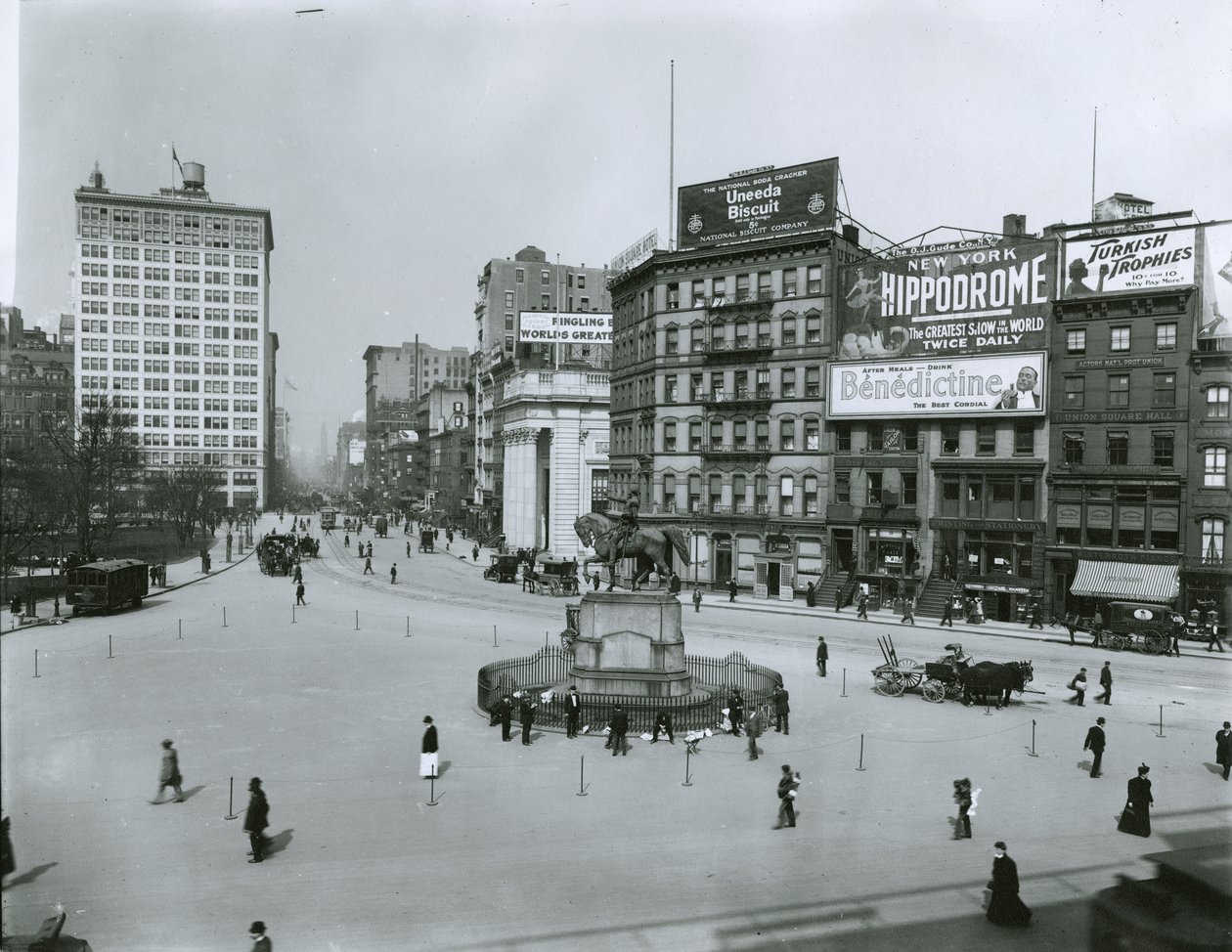 Union Square and Fourth Avenue, New York City by G.P. Hall und Sohn