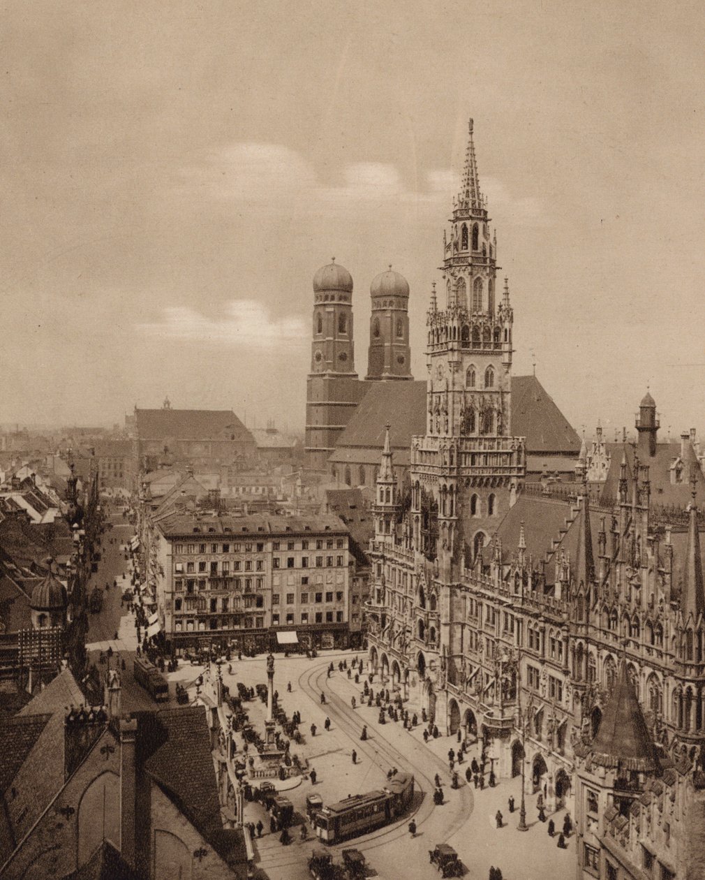 Munich: Marienplatz with New Town Hall by German Photographer
