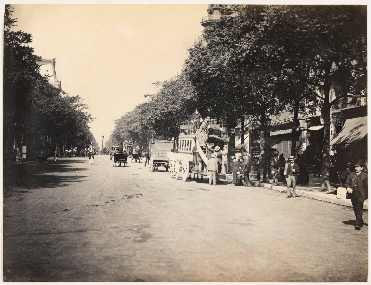 Omnibus on a boulevard in Paris, c.1890 by Hippolyte Blancard