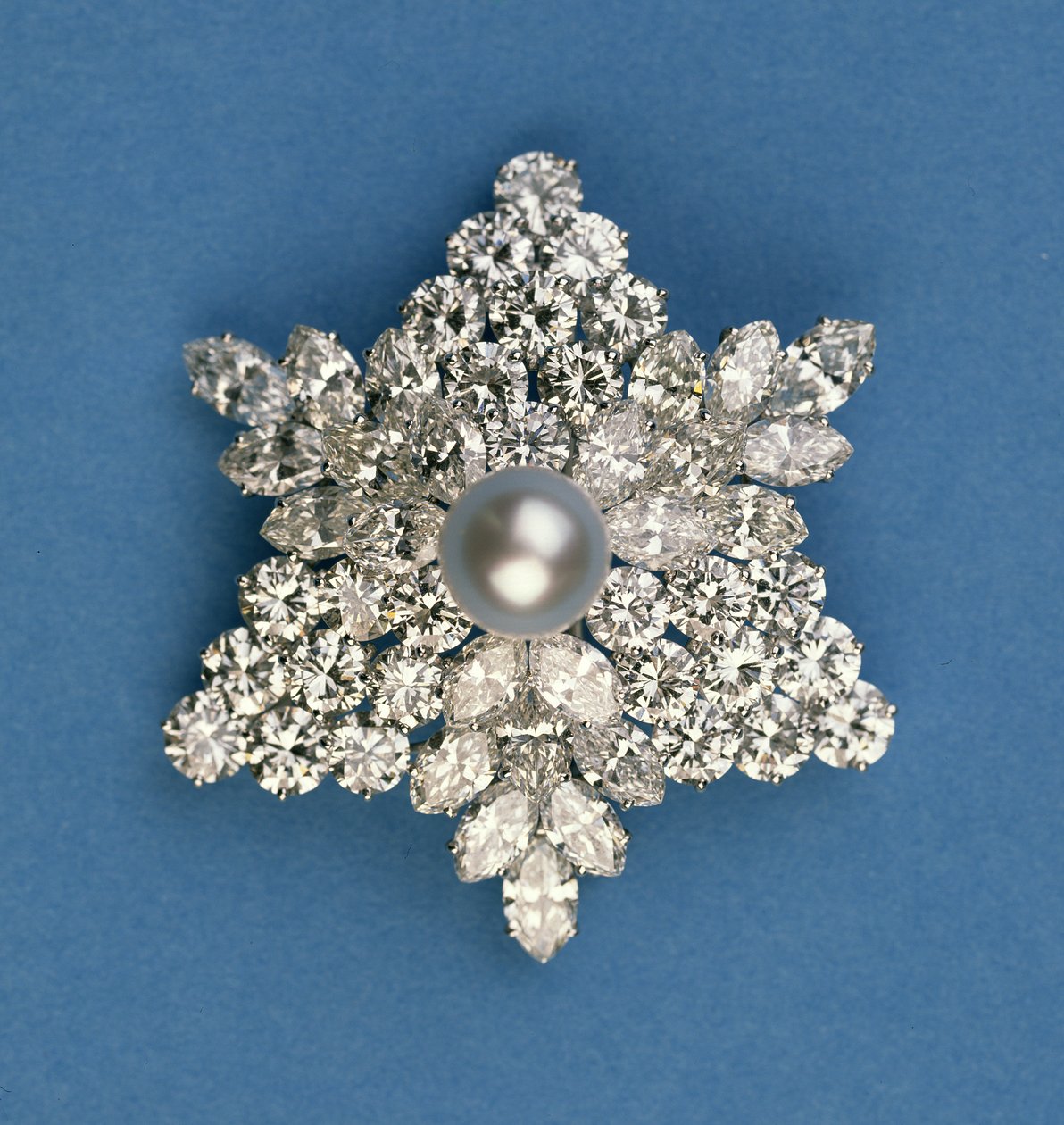 Bulgari brooch deals