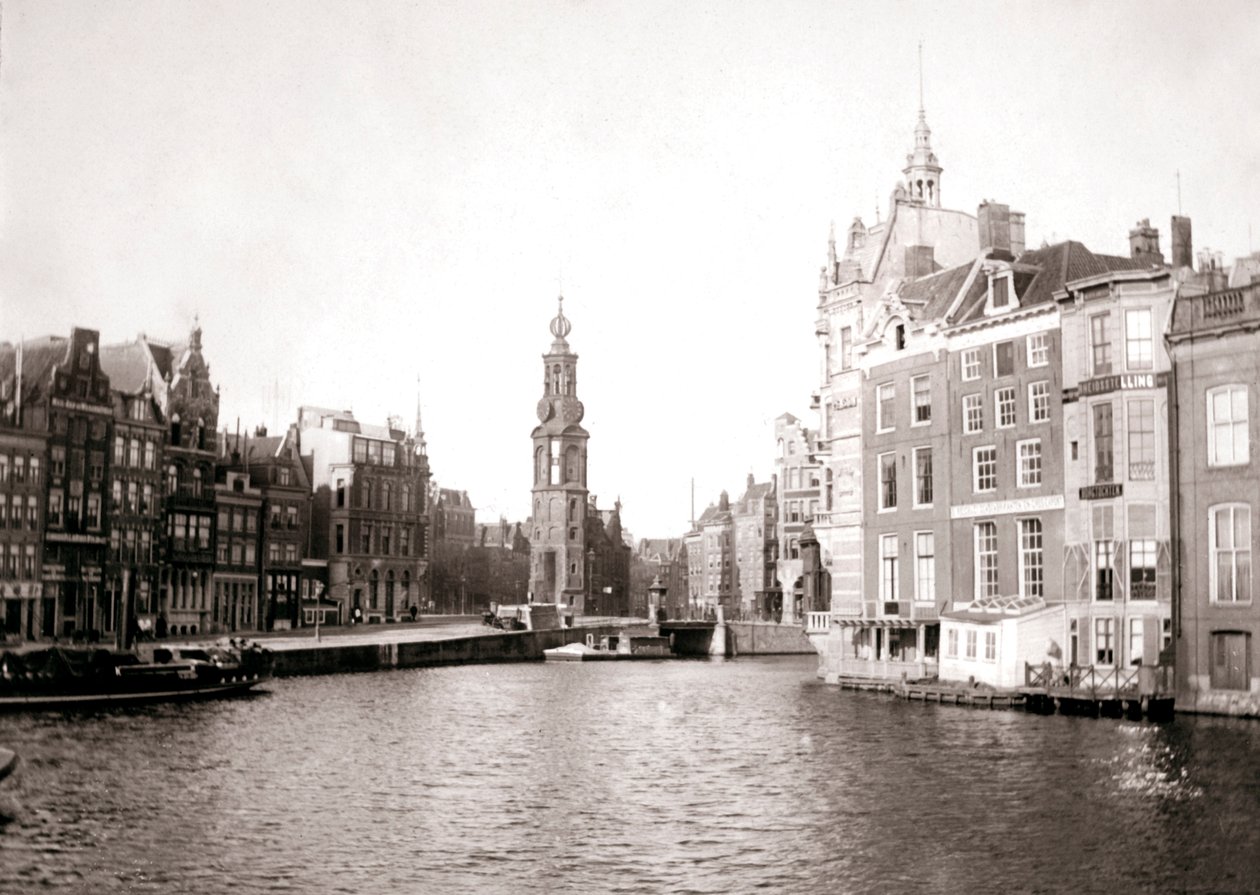 Canal, Amsterdam by James Batkin