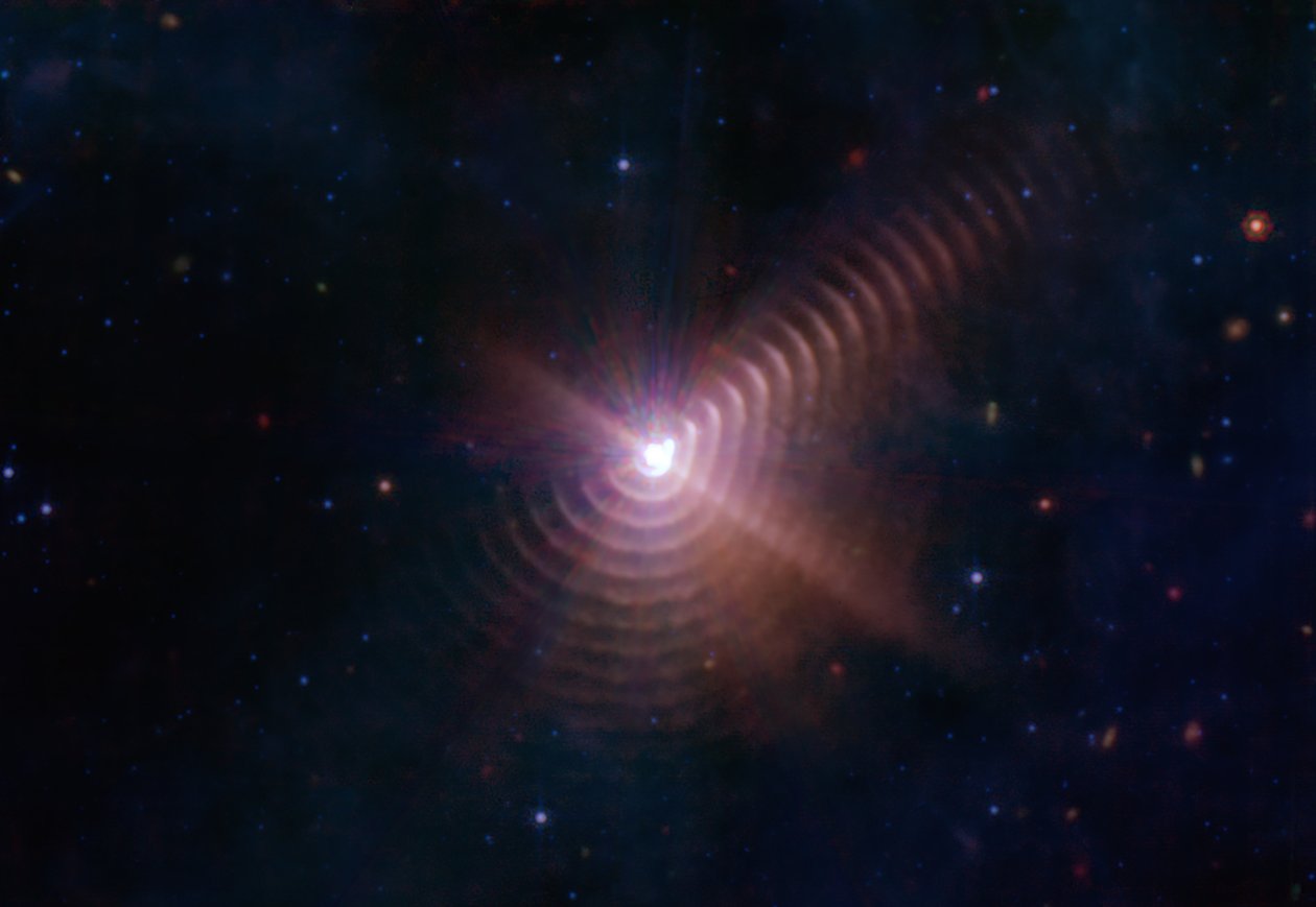 Wolf-Rayet 140 by James Webb Space Telescope (NASA)