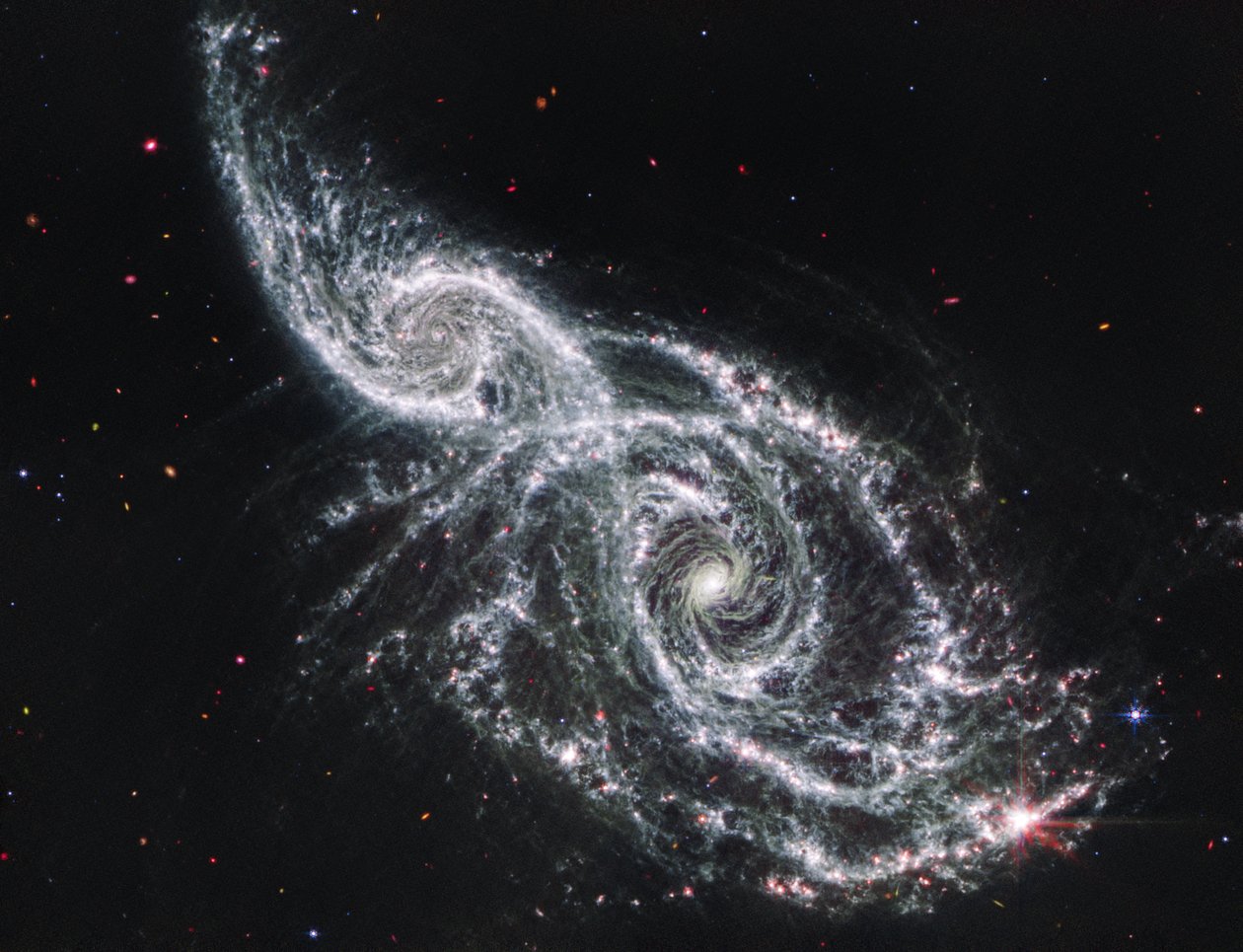 Arp 107 by James Webb Space Telescope (NASA)