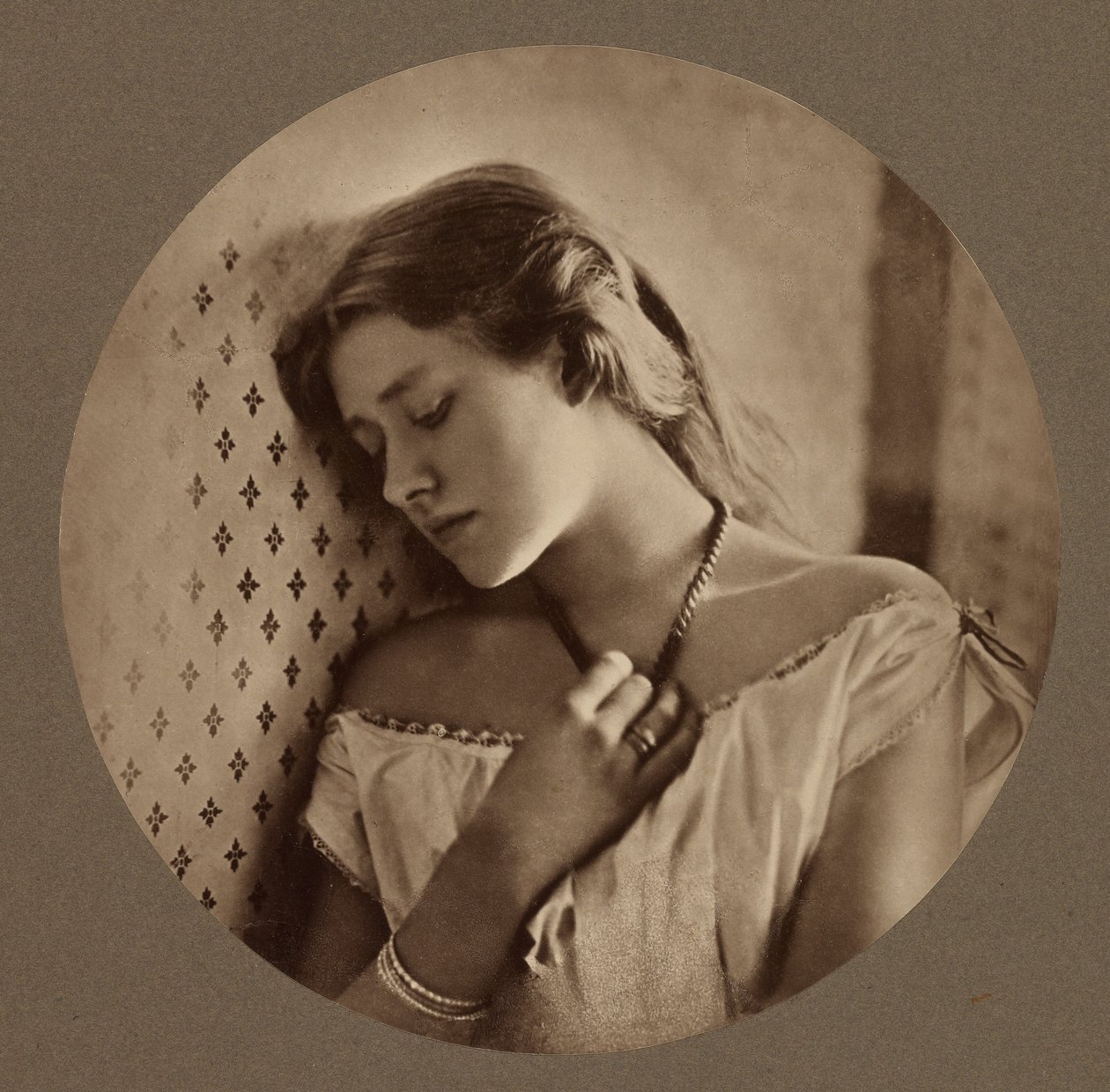 [Ellen Terry at Age Sixteen] by Julia Margaret Cameron