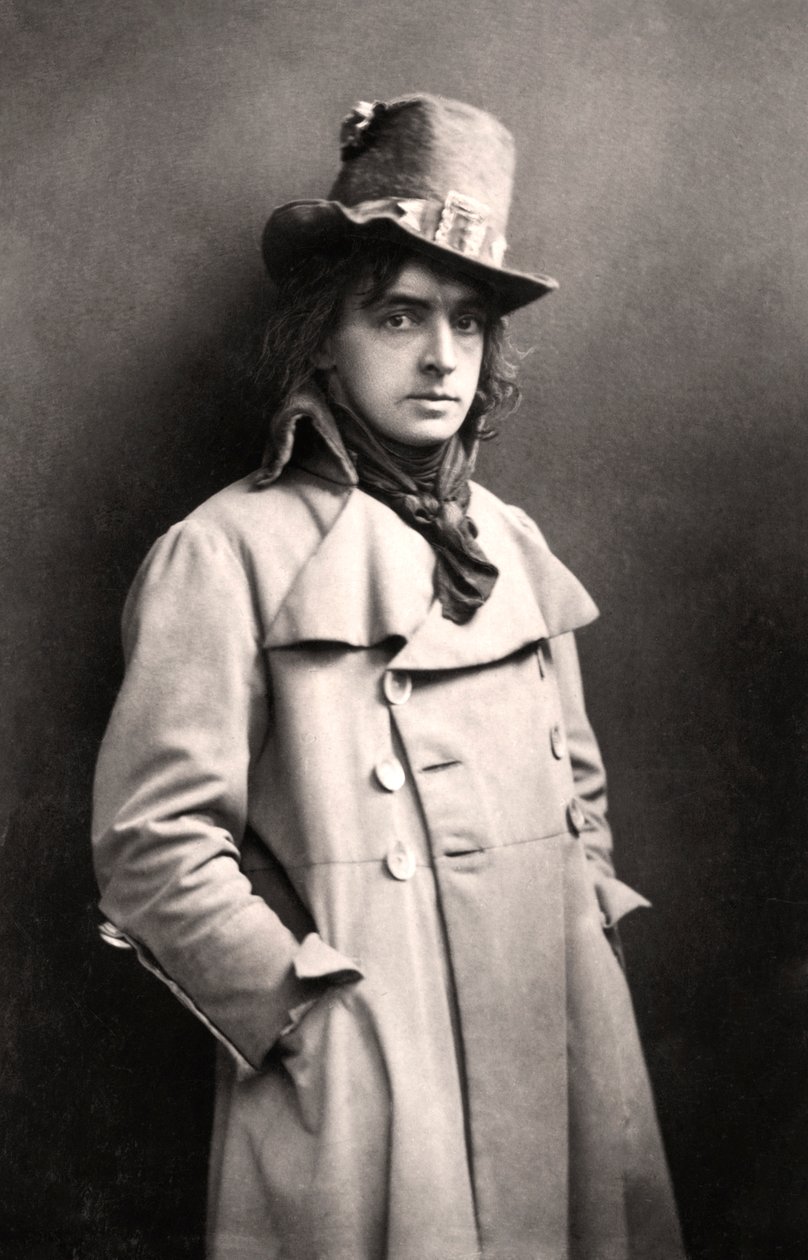 John Martin-Harvey, English actor by London Stereoscopic and Photographic Co