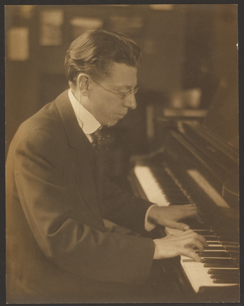 [Homer Grunn at the Piano] by Louis Fleckenstein