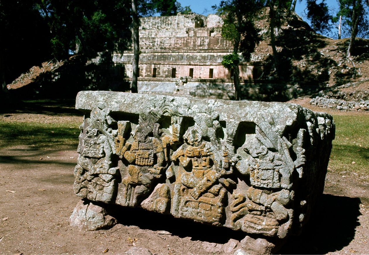 Altar Q with Coronation of King of Rising Sun, 776 AD by Mayan