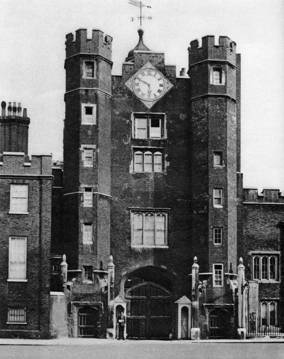 Brick gatehouse for a royal hunting lodge in St James